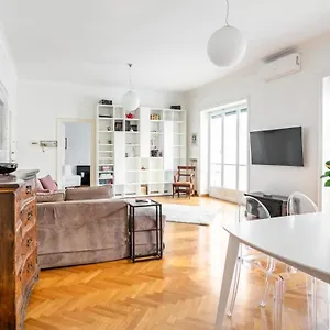 Cicerone Apartment Rome
