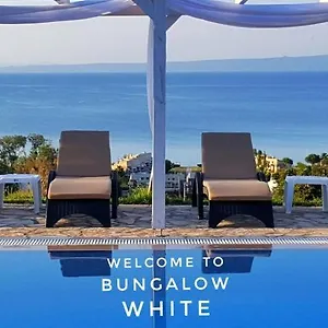 White Tennis & Apartament Pefkochori